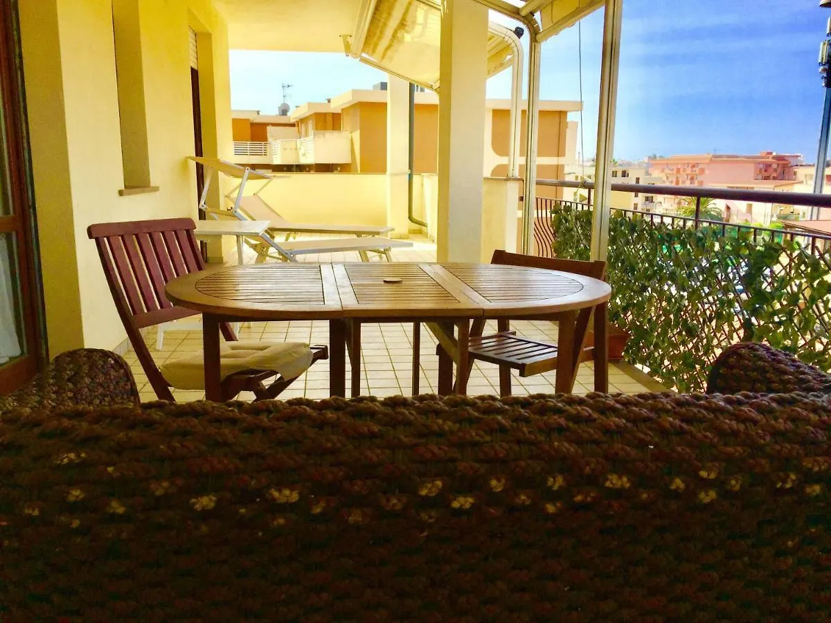 Tatil Evi Splendido Appartamento Ultimo Piano Vista Mare Alghero Lido İtalya